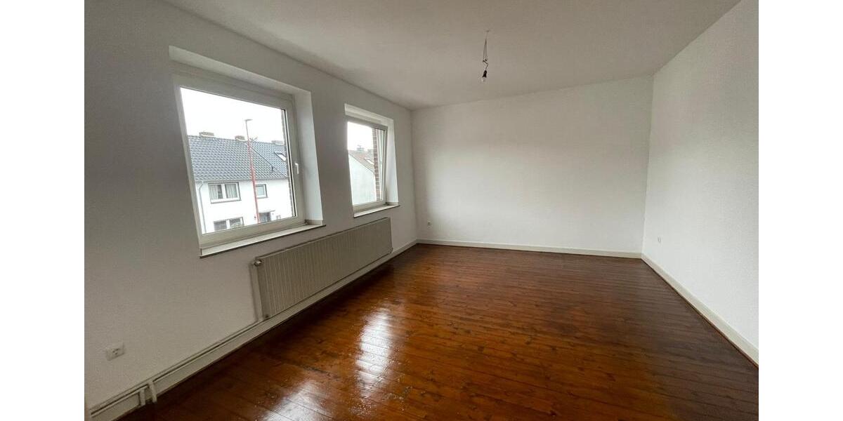 Etagenwohnung Moers - 3 Zimmer, 95 m&sup2;, 850&euro; | Angebot:25102255