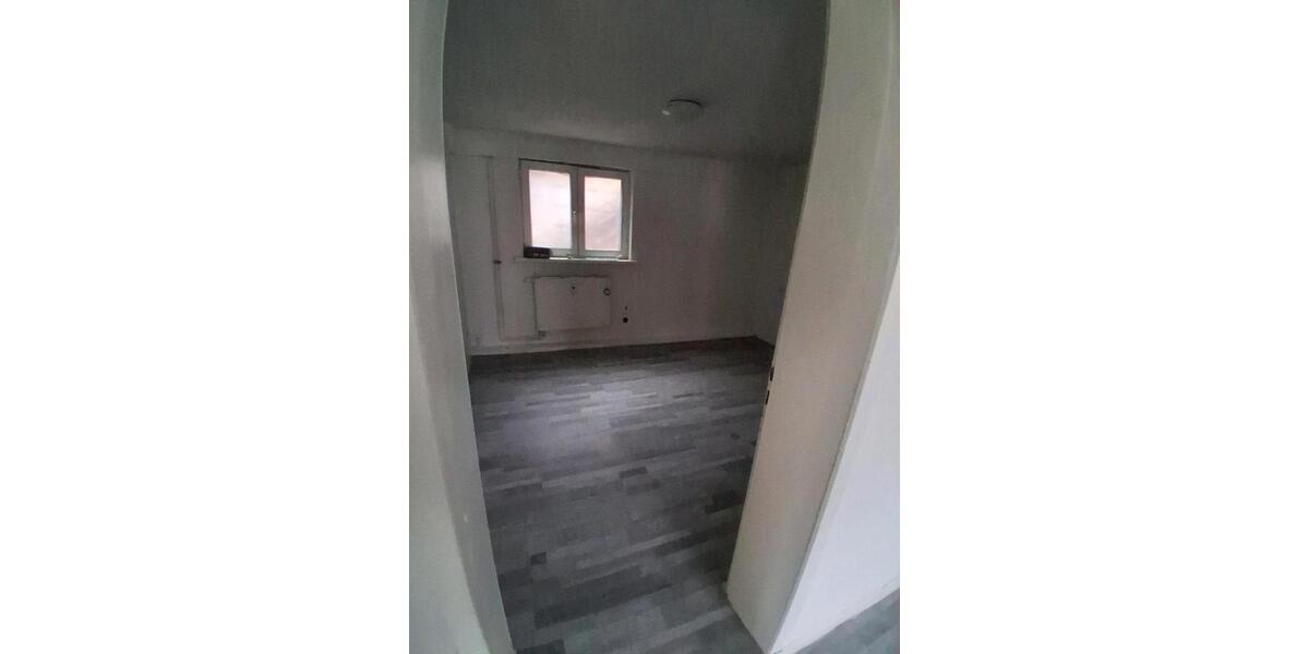 Erdgeschoßwohnung Balingen - 3 Zimmer, 85 m&sup2;, 950&euro; | Angebot:26150475