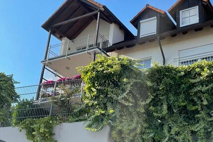 Wohnung Gädheim - 4 Zimmer, 97 m&sup2;, 850&euro; | Angebot:24831356