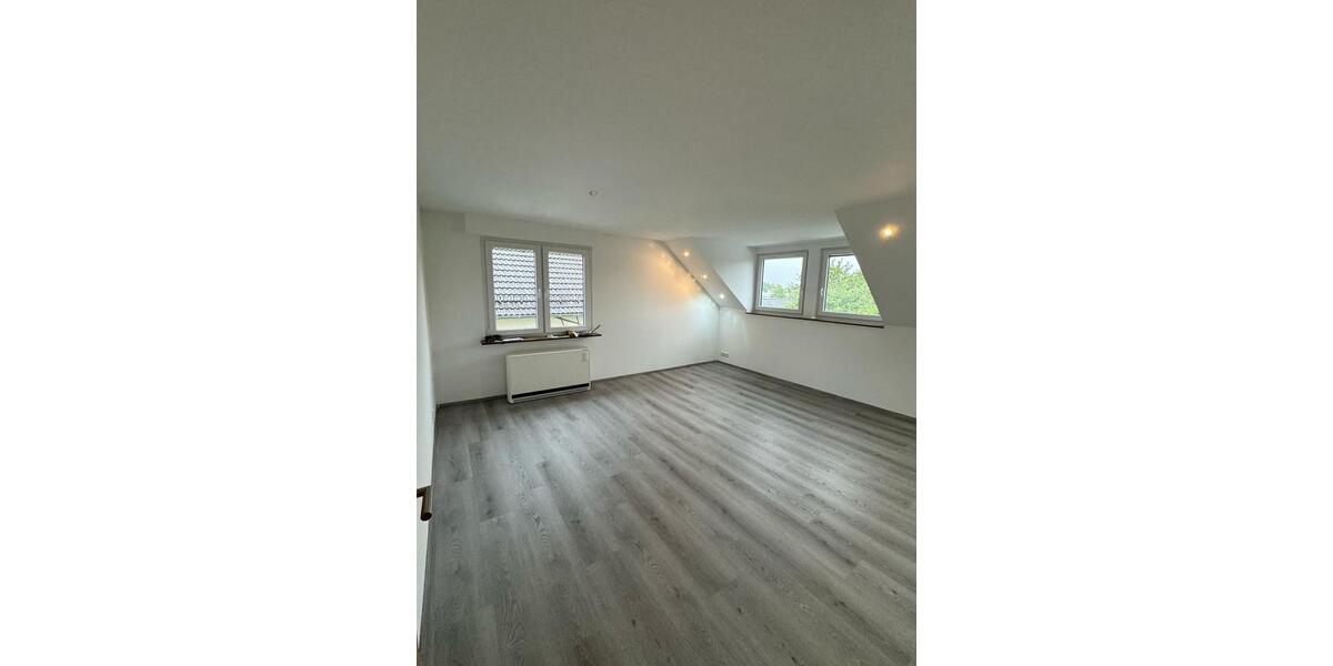 Dachgeschoßwohnung Hürtgenwald - 3 Zimmer, 76 m&sup2;, 590&euro; | Angebot:26705730