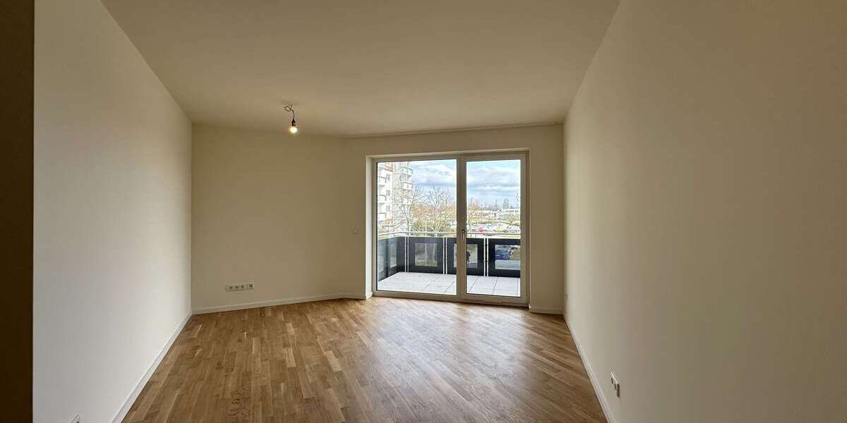 Wohnung zum Mieten in Rostock 867,52 € 68.86 m² 3 zimmer