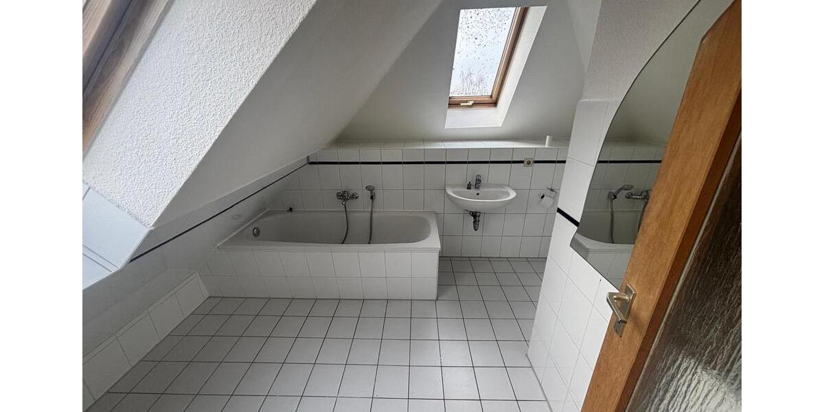 Dachgeschoßwohnung Salzwedel - 2 Zimmer, 45 m&sup2;, 270&euro; | Angebot:25022883