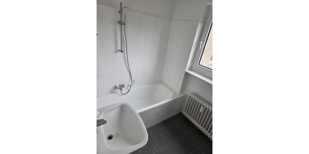 Wohnen auf Zeit Wabern - 3 Zimmer, 67 m&sup2;, 300&euro; | Angebot:25929376