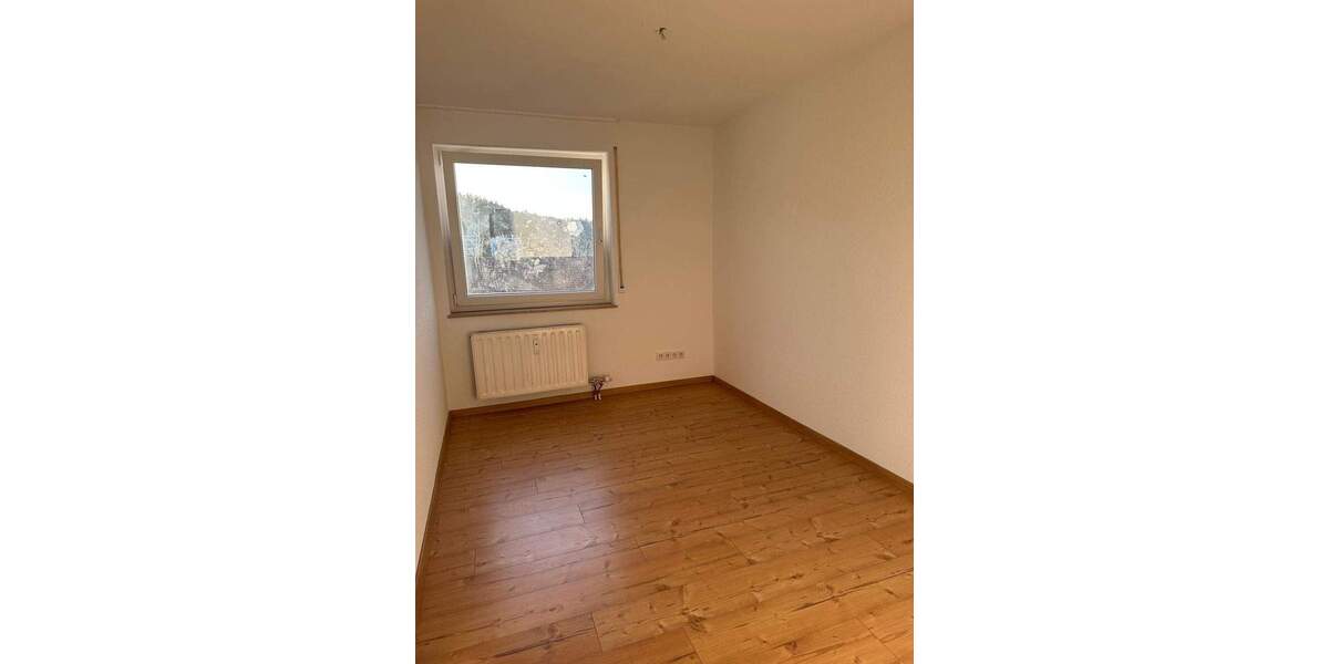 Etagenwohnung Gaggenau - 4 Zimmer, 102 m&sup2;, 1.000&euro; | Angebot:21402154