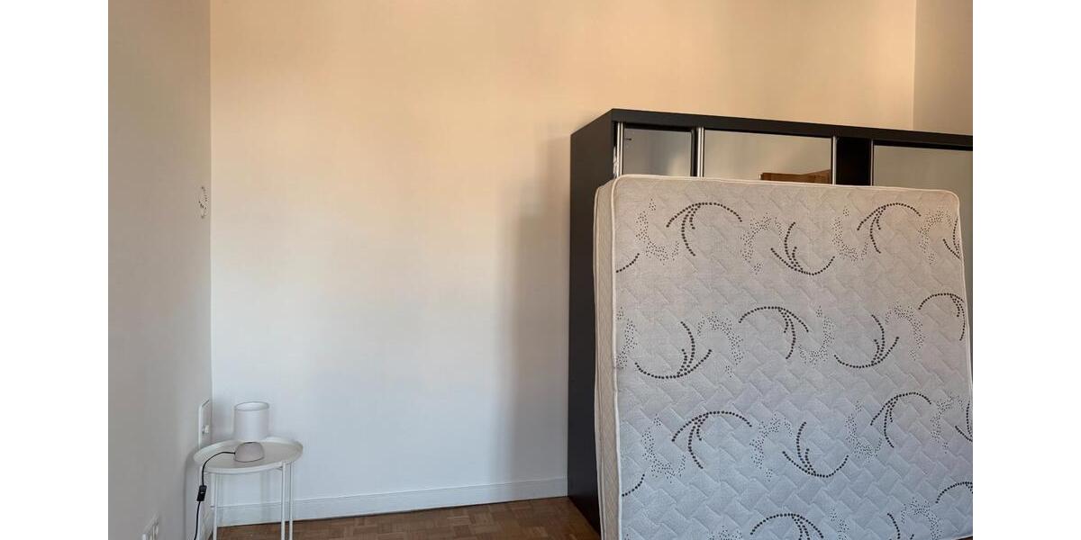 Etagenwohnung Limburg an der Lahn - 2 Zimmer, 90 m&sup2;, 1.100&euro; | Angebot:26270798