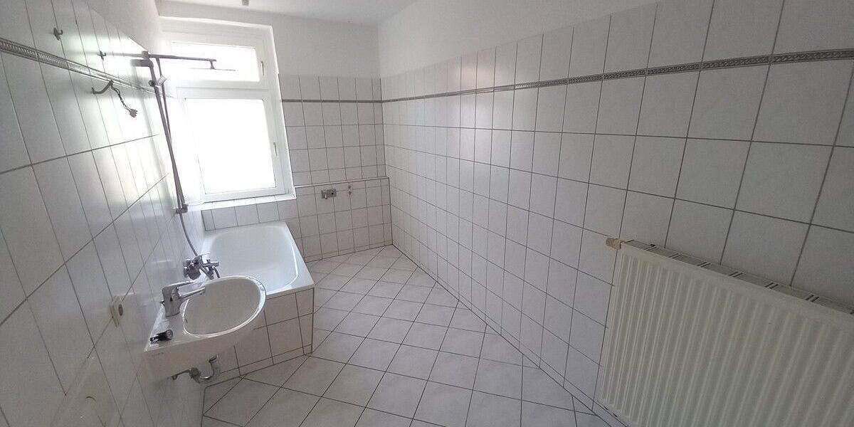 Etagenwohnung Hohenstein-Ernstthal Ernstthal - 3 Zimmer, 79 m&sup2;, 415&euro; | Angebot:25996741