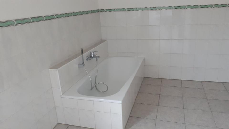 Etagenwohnung Fensterbach - 3 Zimmer, 89 m&sup2;, 760&euro; | Angebot:25181725