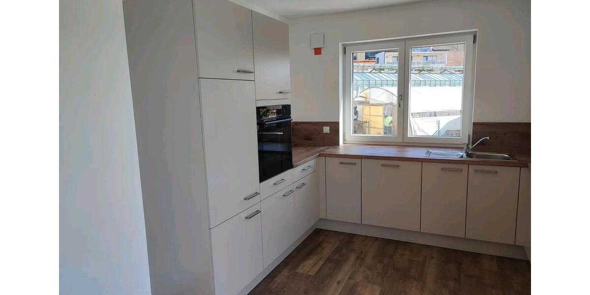 Etagenwohnung Cham - 1 Zimmer, 80 m&sup2;, 775&euro; | Angebot:24739720