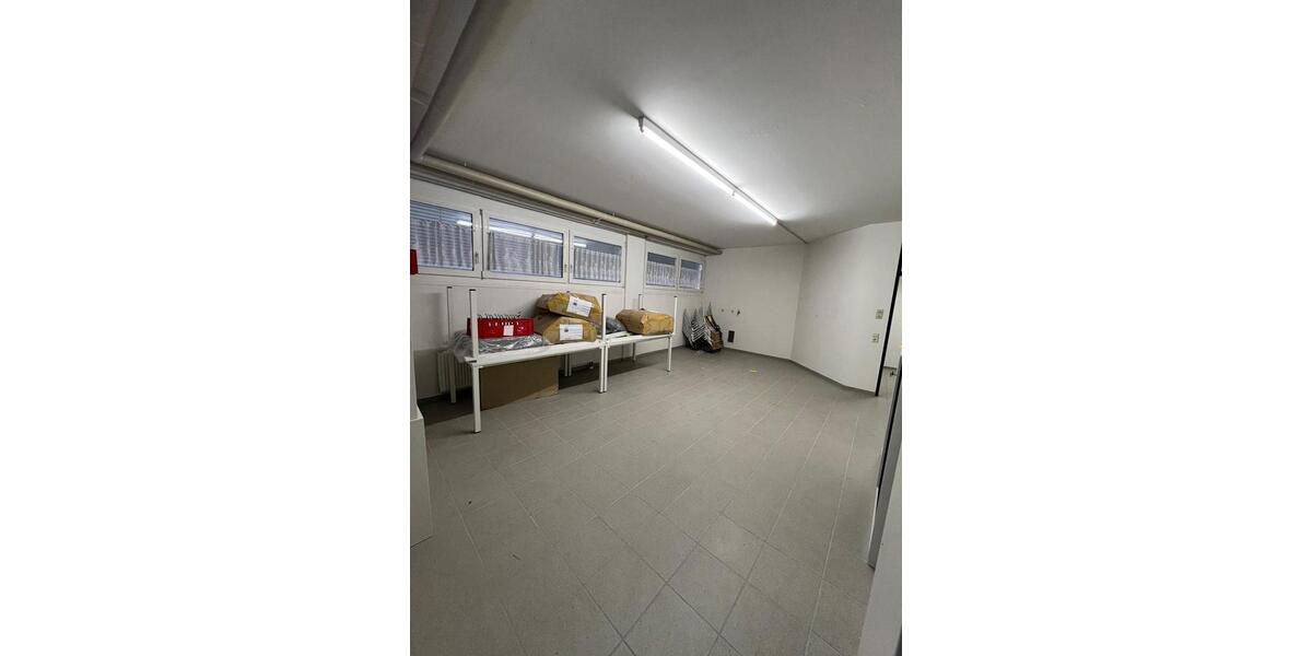 Gewerberäumlichkeiten im Gewerbegebiet Rot-Malsch zu vermieten zimmer