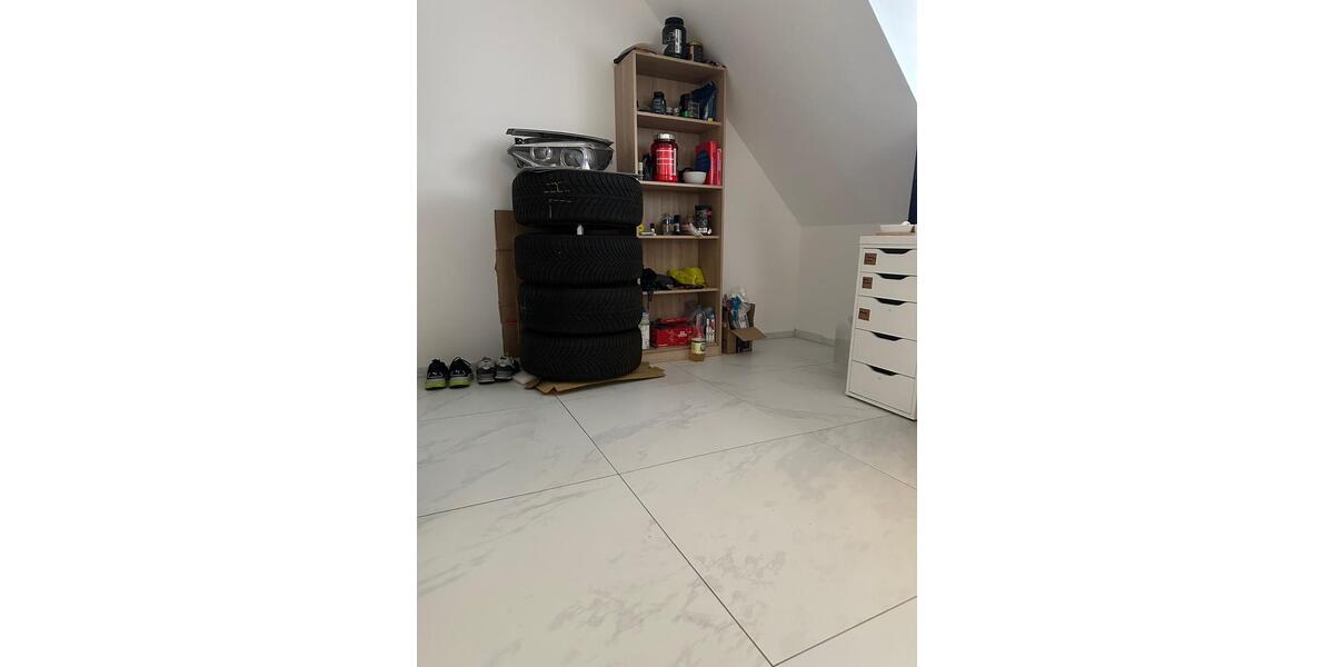 Wohnen auf Zeit Friedrichshafen - 5 Zimmer, 15 m&sup2;, 600&euro; | Angebot:26005694