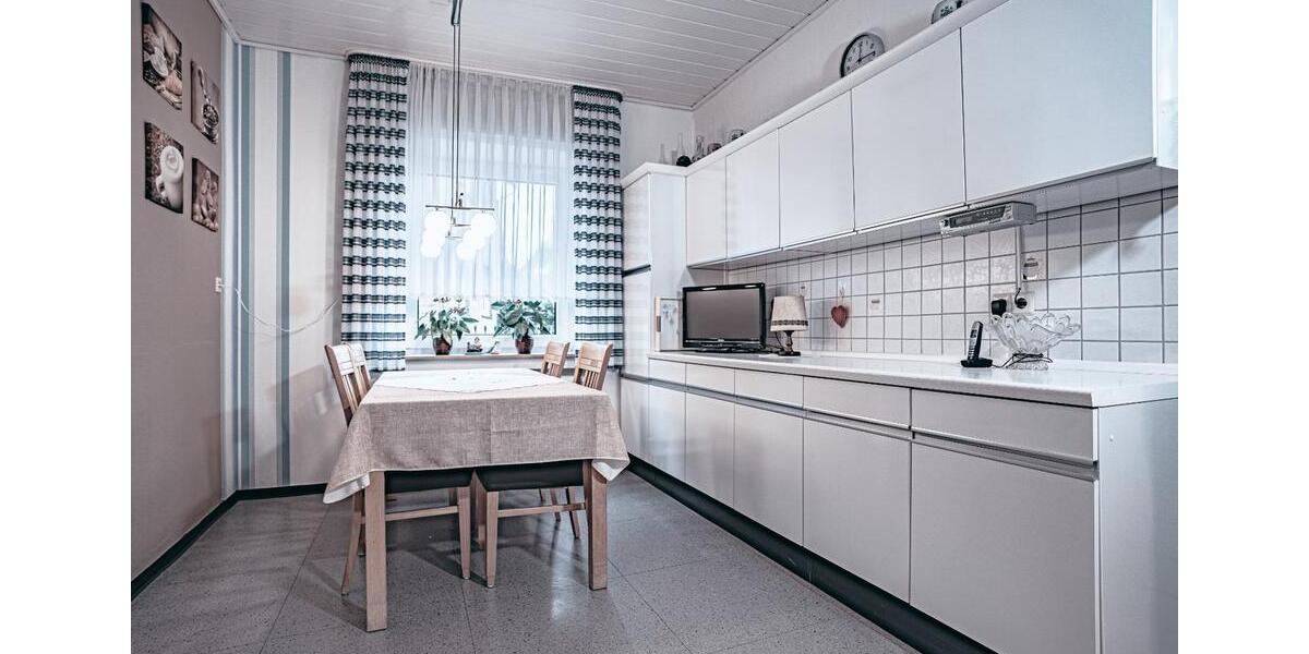 Wohnen auf Zeit Lingen (Ems) Damaschke - 12 Zimmer, 250 m&sup2;, 25&euro; | Angebot:24799494