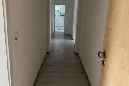 Wohnung Saarbrücken - 4 Zimmer, 115 m&sup2;, 750&euro; | Angebot:25238493