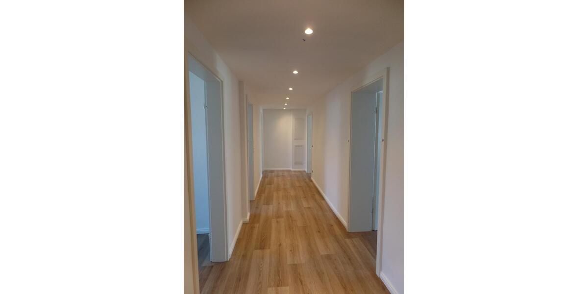 Etagenwohnung Görlitz - 4 Zimmer, 84 m&sup2;, 550&euro; | Angebot:26035925