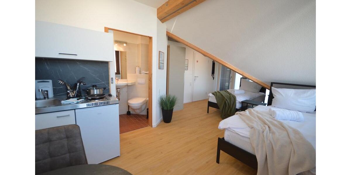 Wohnen auf Zeit Detmold Hakedahl - 10 Zimmer, 250 m&sup2;, 30&euro; | Angebot:24784467