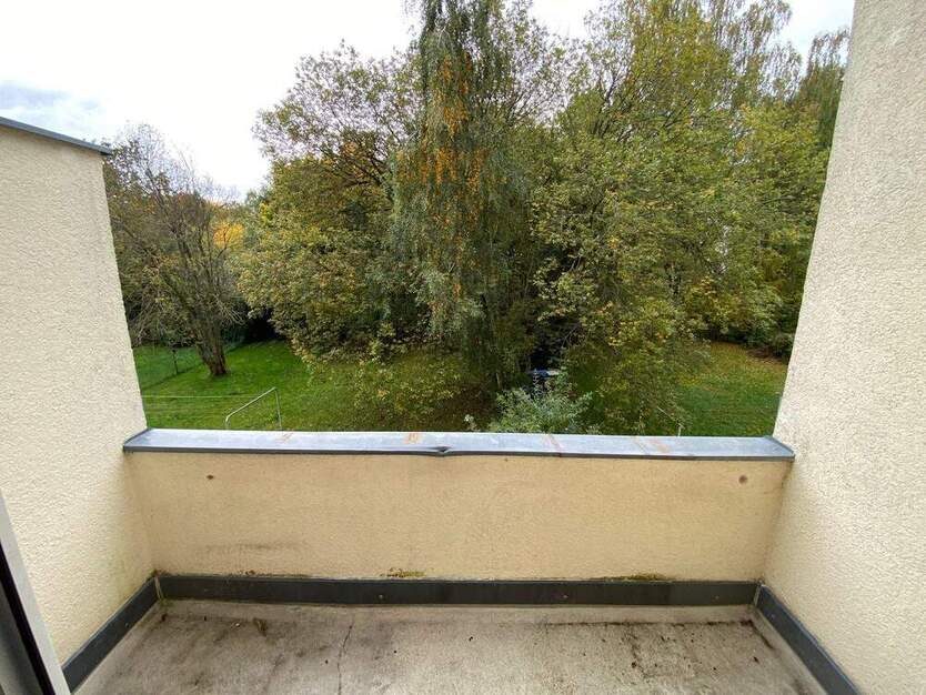 *Zeißstr. * 2 Raum Wohnung mit Balkon ! 3 zimmer