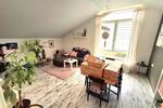 schöne, helle Dachgeschosswohnung mit Blick ins Grüne zimmer