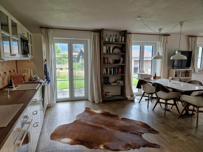Herrliche Wohnung mit Bergblick für 6 Monate zu vermieten