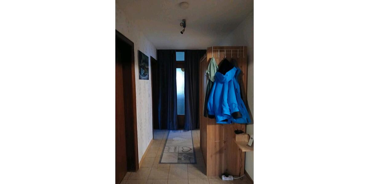 Etagenwohnung Uersfeld - 3 Zimmer, 80 m&sup2;, 500&euro; | Angebot:26549429