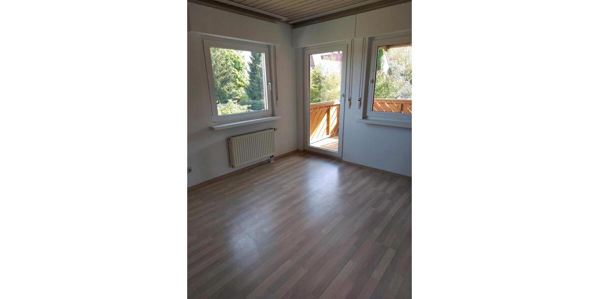 Dachgeschoßwohnung Lauchheim - 3 Zimmer, 92 m&sup2;, 780&euro; | Angebot:24661596