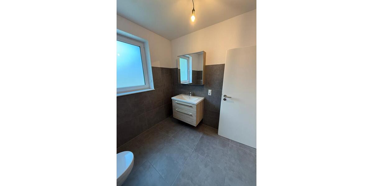 Erdgeschoßwohnung Selters (Westerwald) - 3 Zimmer, 90 m&sup2;, 1.200&euro; | Angebot:26647781