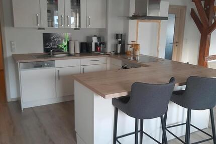 Schöne DG Wohnung zu vermieten 3 zimmer