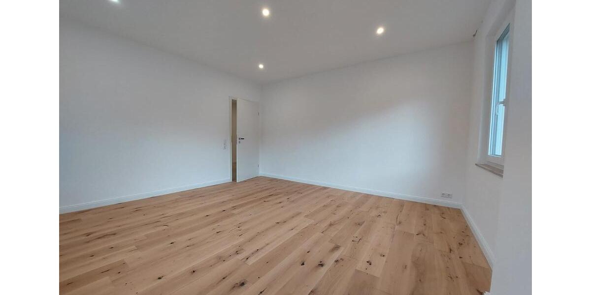 Etagenwohnung Tuttlingen - 4 Zimmer, 138 m&sup2;, 1.500&euro; | Angebot:26502002