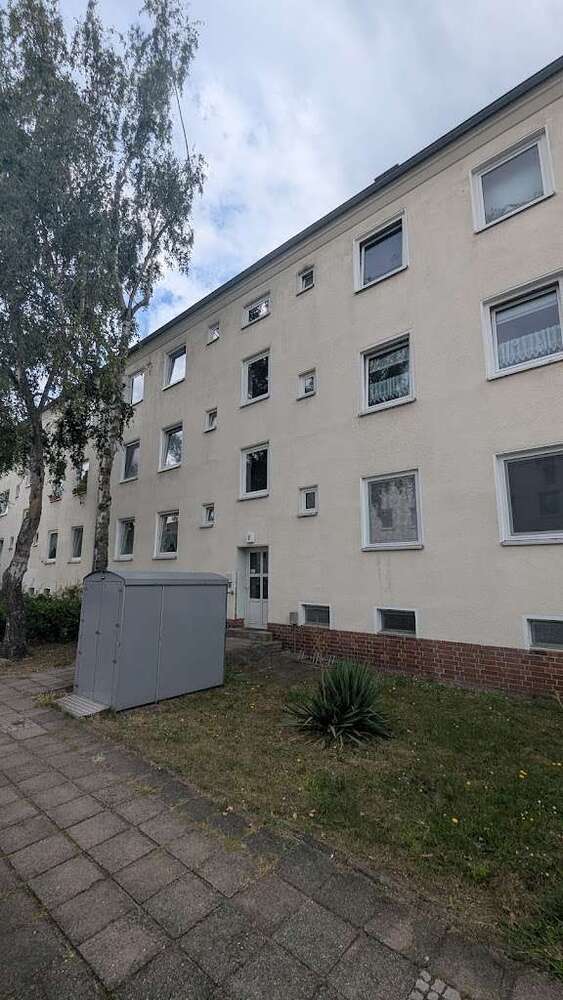 Wohnung zum Mieten in Brandenburg an der Havel 363 € 45.3 m²