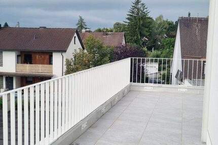 Moderne 3-Zimmer-Dachgeschoss-Wohnung mit Dachterrassen in der Gartenstadt-Trudering 3 zimmer