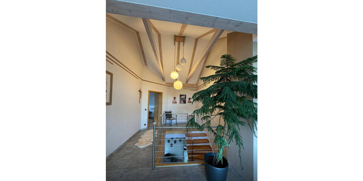 Einfamilienhaus Amberg - 5 Zimmer, 205 m&sup2;, 1.850&euro; | Angebot:26105756