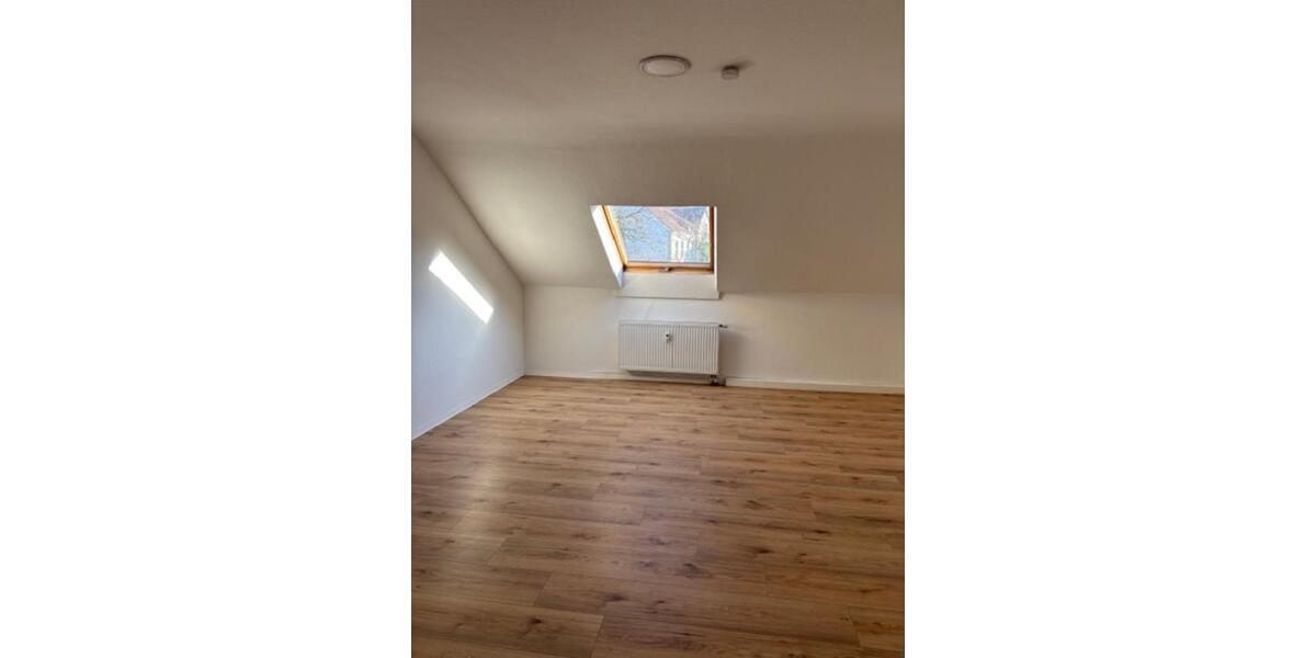 Dachgeschoßwohnung Neunkirchen - 2 Zimmer, 45 m&sup2;, 550&euro; | Angebot:25129207