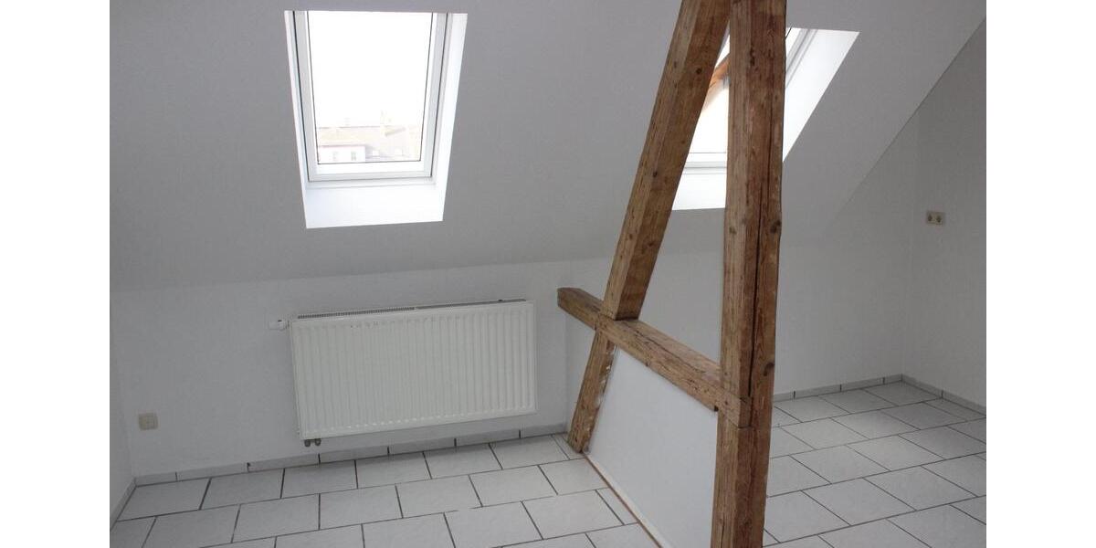 Dachgeschoßwohnung Döbeln - 1 Zimmer, 44 m&sup2;, 230&euro; | Angebot:25442762