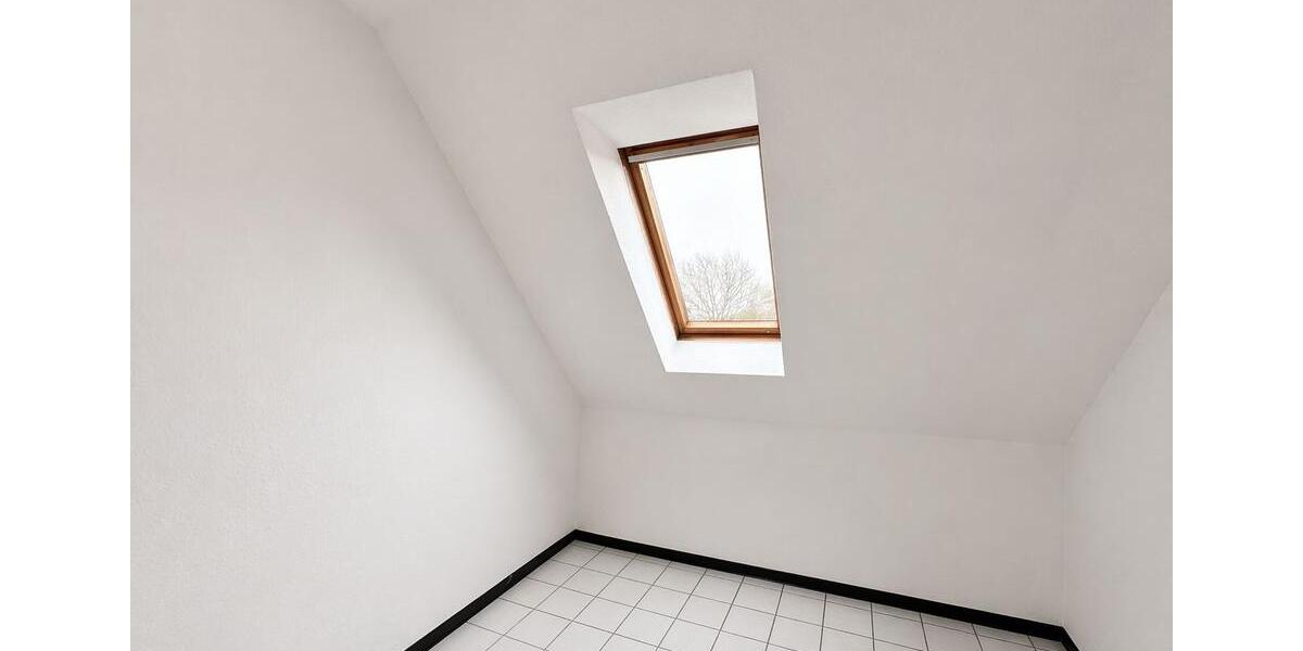 Dachgeschoßwohnung Edewecht - 2 Zimmer, 57 m&sup2;, 590&euro; | Angebot:26444280