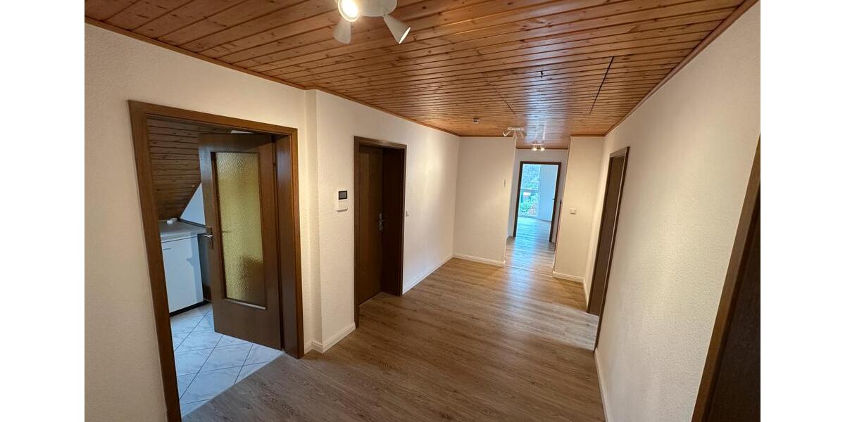 4 Zimmer Dachgeschosswohnung nahe PUMA 4 zimmer