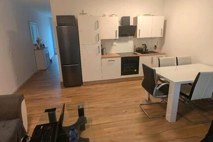 Helle 2-Zimmer-Wohnung (55 m²) mit Parkplatz zimmer