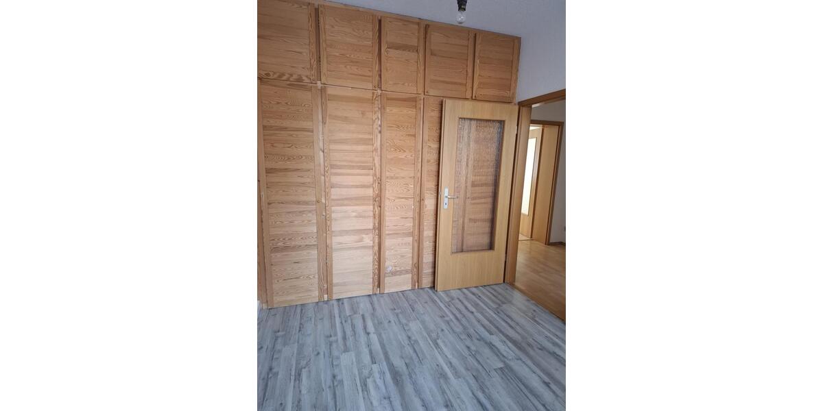 Erdgeschoßwohnung Schneeberg - 2 Zimmer, 50 m&sup2;, 350&euro; | Angebot:25173202