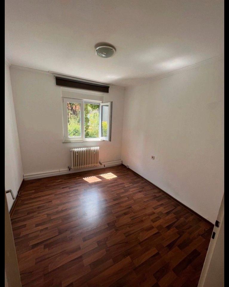WG Zimmer in Untertürkheim