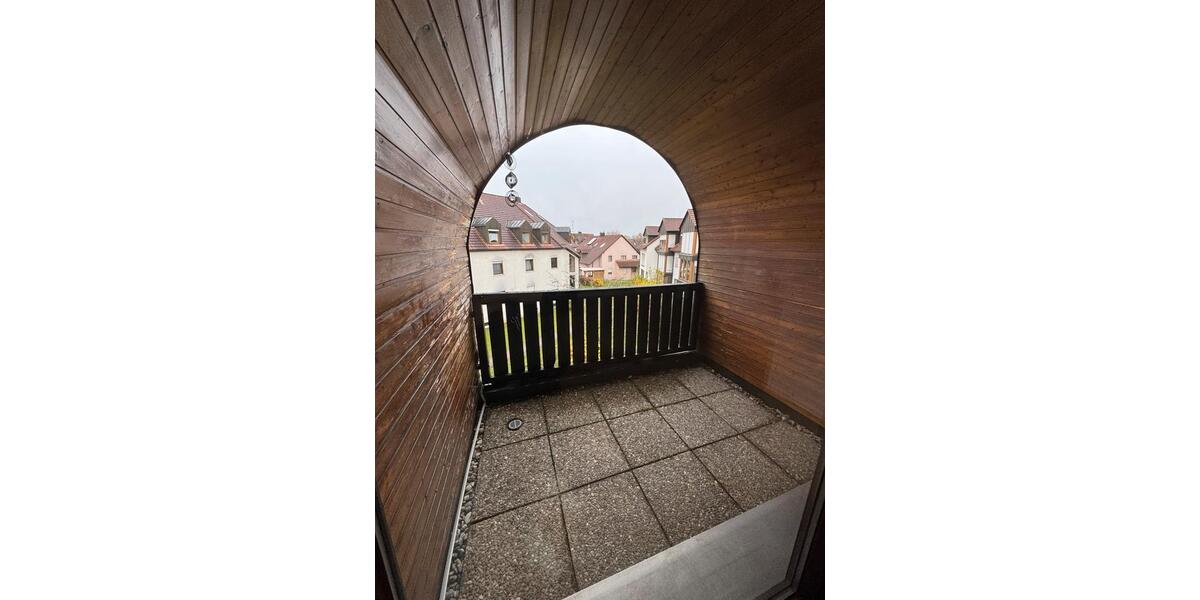 2 Zimmer Wohnung Heilsbronn Keller Balkon Bahnhof nähe 2 zimmer