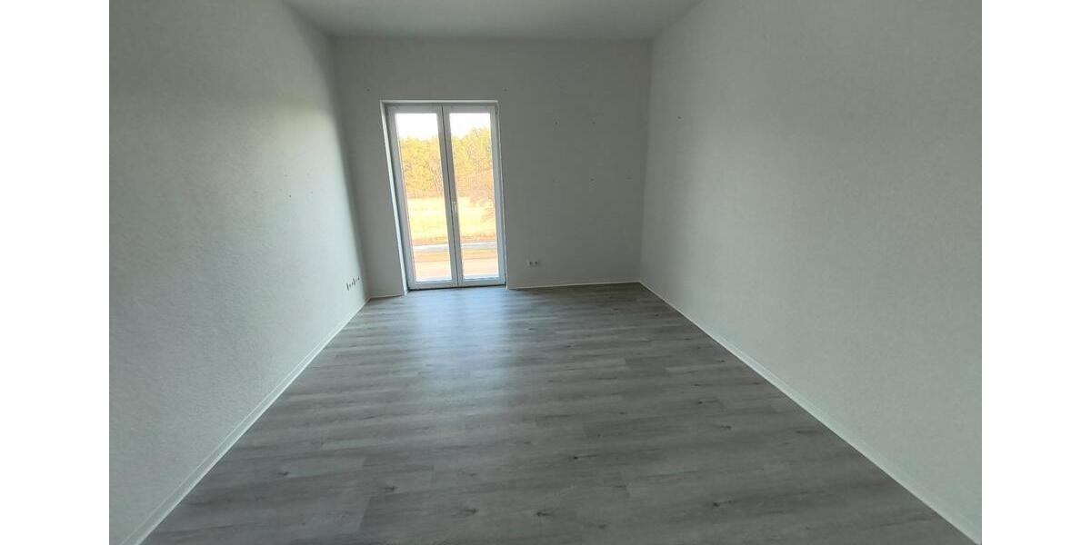 Etagenwohnung Lauta - 4 Zimmer, 136 m&sup2;, 1.090&euro; | Angebot:26458399