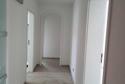 Wohnung Schwalmstadt - 4 Zimmer, 95 m&sup2;, 880&euro; | Angebot:24769616