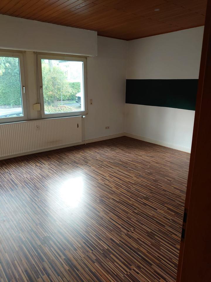Großzügige Erdgeschoßwohnung Lüttringhausen 3 Zimmer