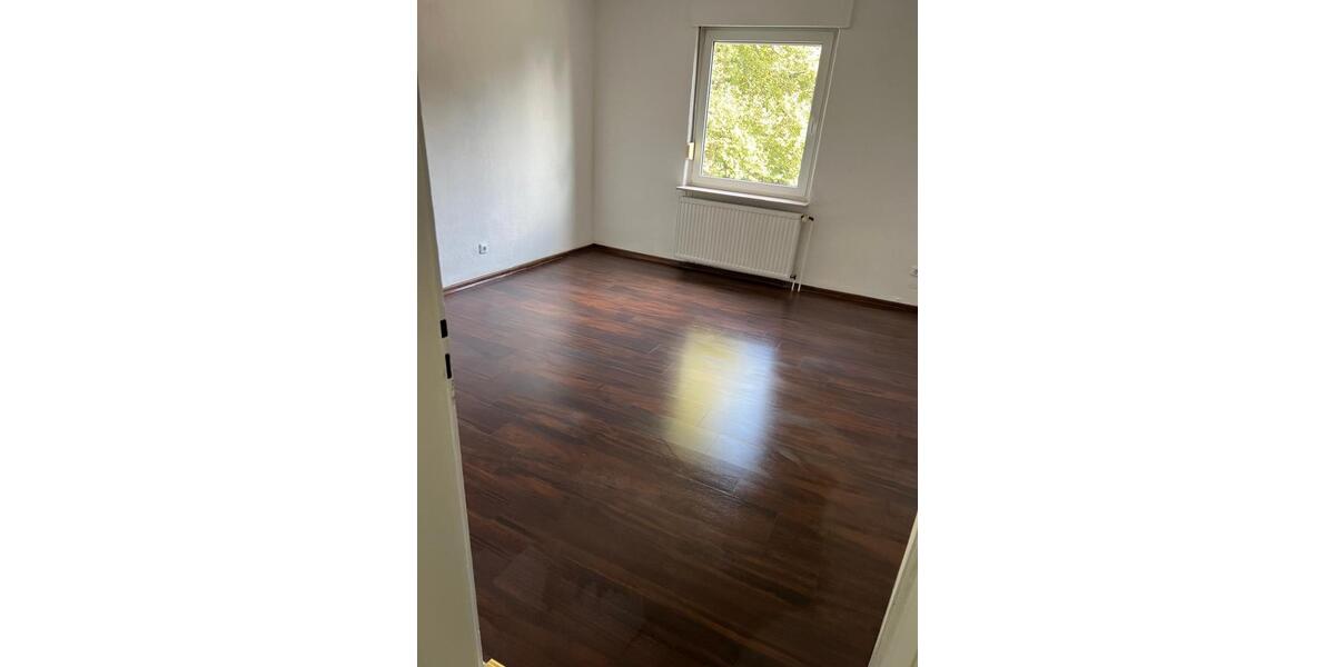 Erdgeschoßwohnung Vlotho - 4 Zimmer, 90 m&sup2;, 750&euro; | Angebot:24814569