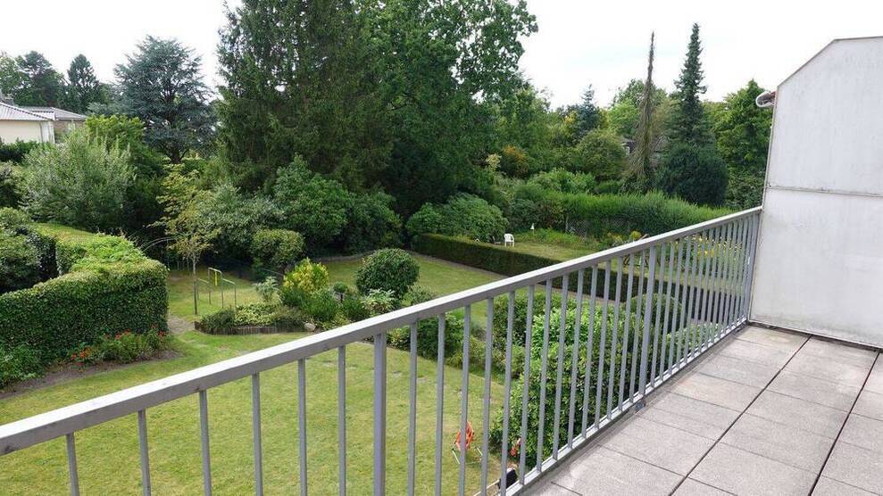 Vollständig renoviert: Elegante 2,50 Zimmer in Niendorf