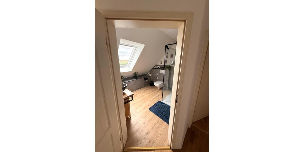 Dachgeschoßwohnung Cadolzburg - 3 Zimmer, 94 m&sup2;, 1.175&euro; | Angebot:26042536