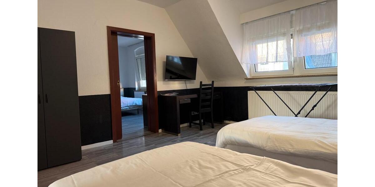 Ihr Zuhause in Lüdenscheid: Monteur- und Ferienwohnung - Zentral, Bequem & Voll Ausgestattet Your Home in Lüdenscheid: Service and Holiday Apartment - Central, Convenient & Fully Equipped 2 zimmer