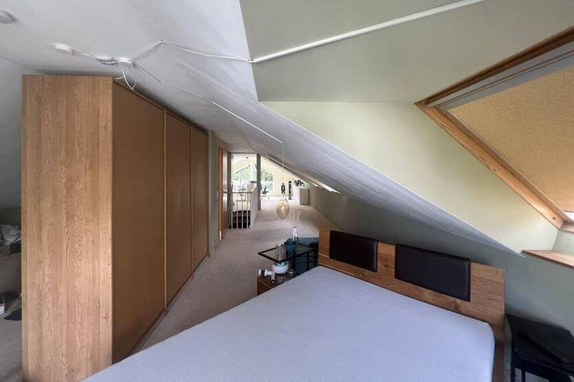 Raus aus dem Trubel :) Große 2½ R.-Maisonette mit Balkon & Garten-Mitbenutzung in Stadtwald
