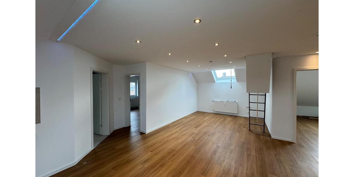 Dachgeschoßwohnung Langenau - 4 Zimmer, 84 m&sup2;, 1.145&euro; | Angebot:25513000