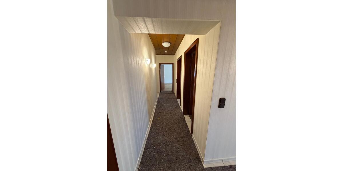 Erdgeschoßwohnung Heinsberg - 7.5 Zimmer, 135 m&sup2;, 800&euro; | Angebot:26223870