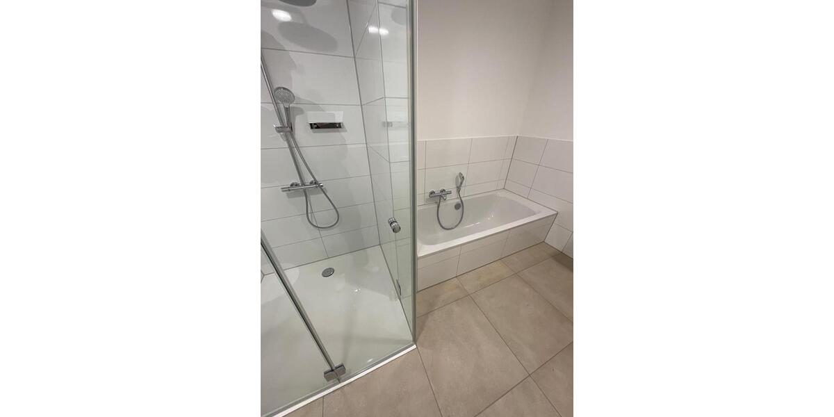 Etagenwohnung Mönchengladbach - 3 Zimmer, 81 m&sup2;, 1.396&euro; | Angebot:26536662