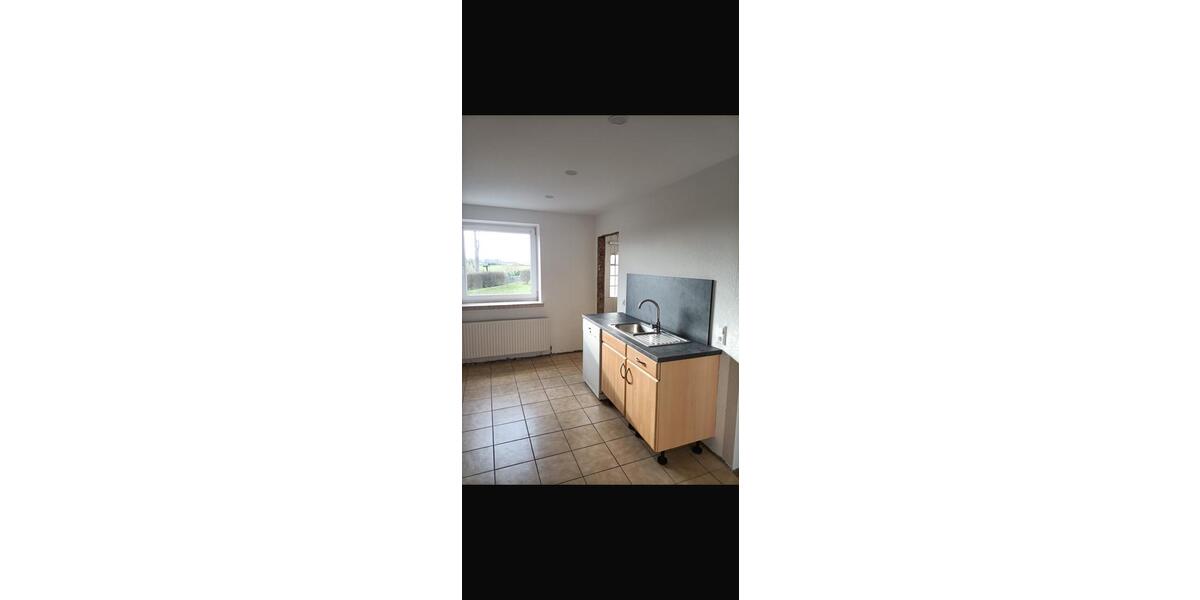 Erdgeschoßwohnung Hohn - 3 Zimmer, 90 m&sup2;, 850&euro; | Angebot:25638944