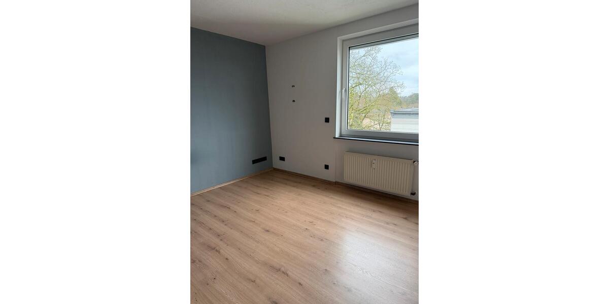 Dachgeschoßwohnung Wuppertal Brill - 4 Zimmer, 95 m&sup2;, 1.660&euro; | Angebot:24564876